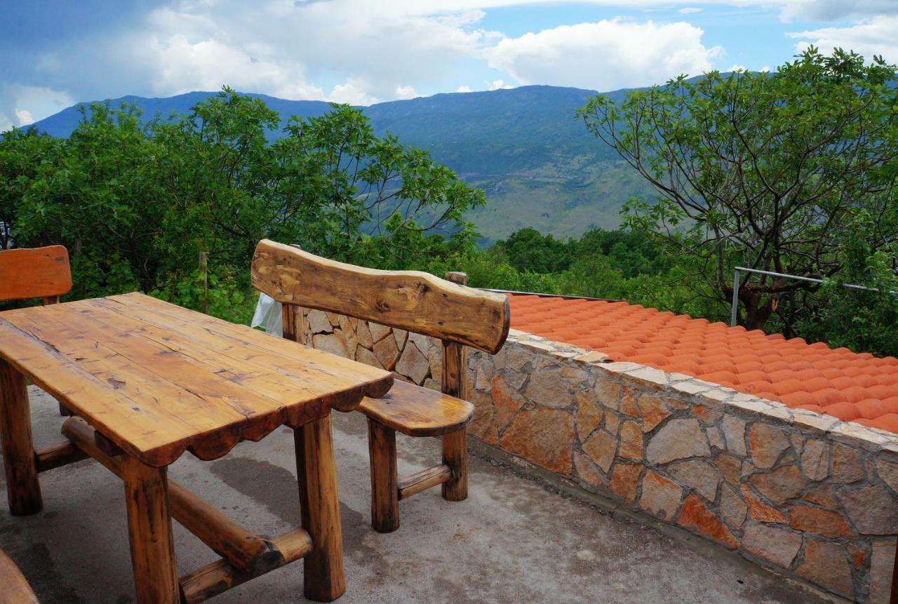 Ferienwohnung Old House Kontic Nikšić Exterior foto