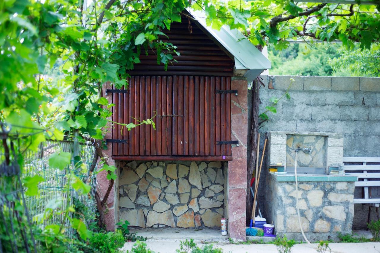 Ferienwohnung Old House Kontic Nikšić Exterior foto